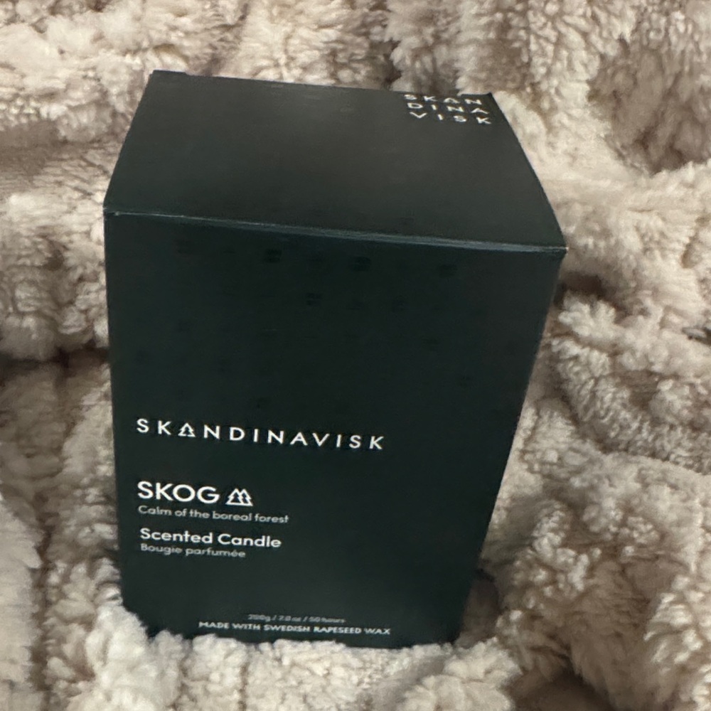 Skandinavisk Skog Green Candle - Picture 6 of 9
